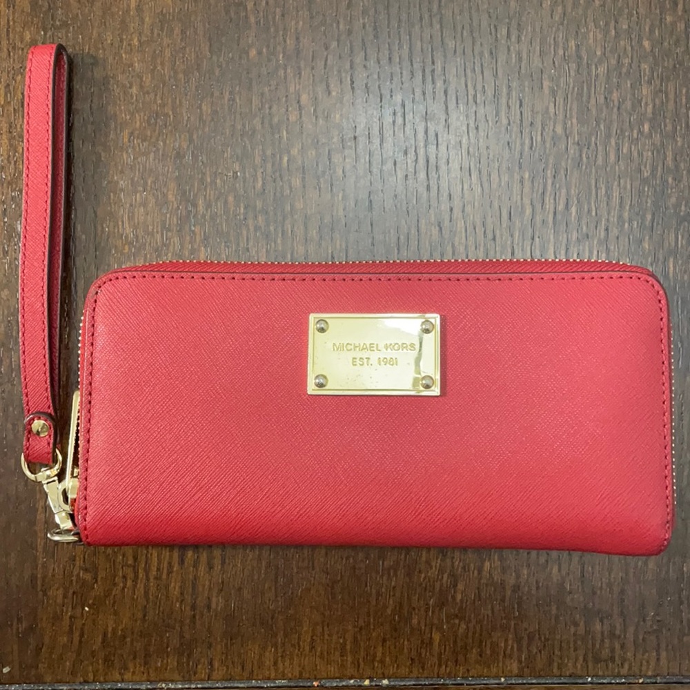 Micheal Kors Wristlet
